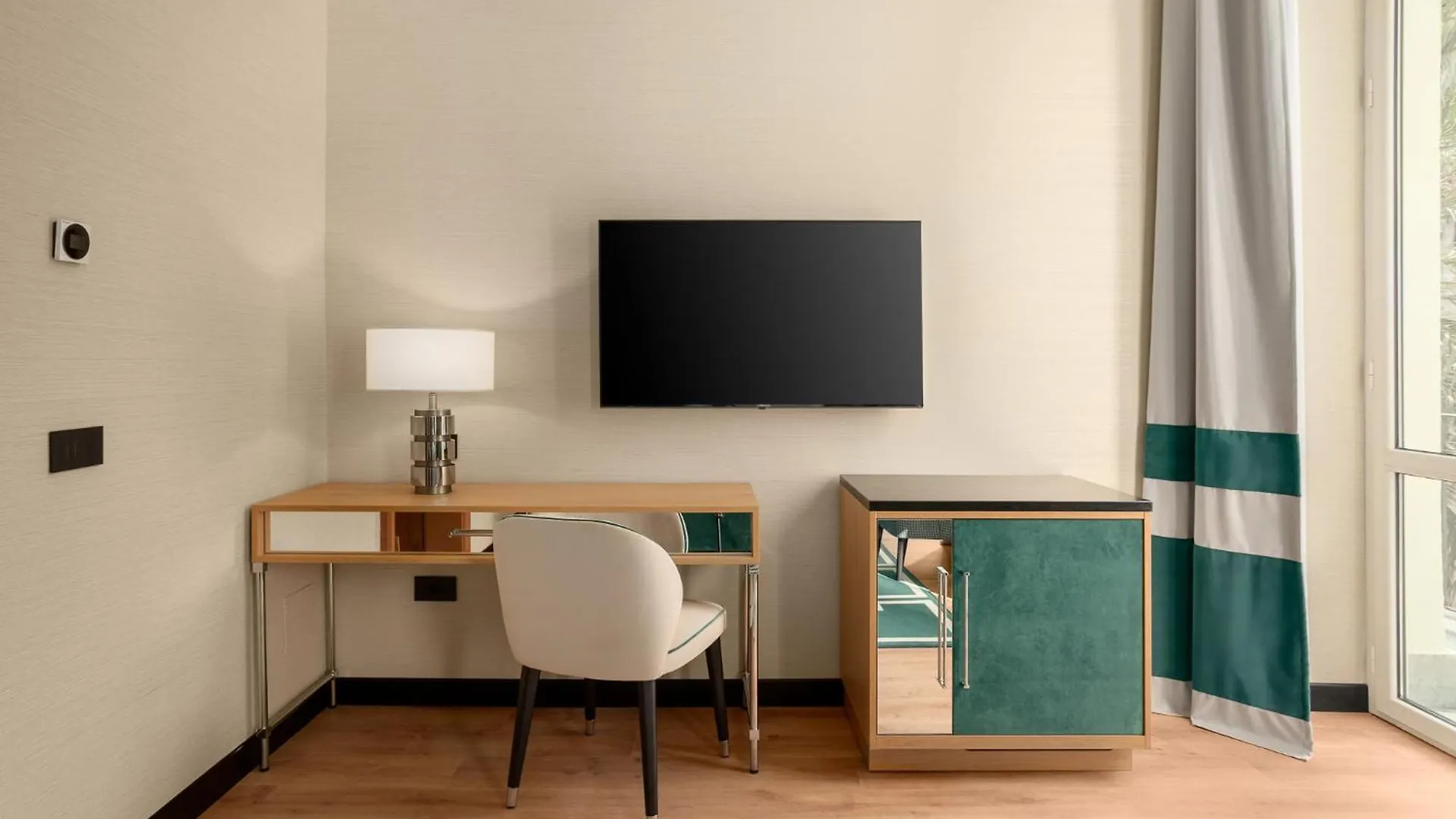 Ξενοδοχείο Room Mate Collection Mia, Rome Colosseum