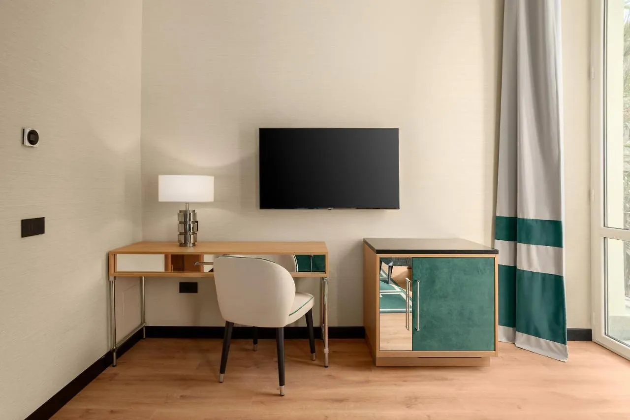 Ξενοδοχείο Room Mate Collection Mia, Rome Colosseum