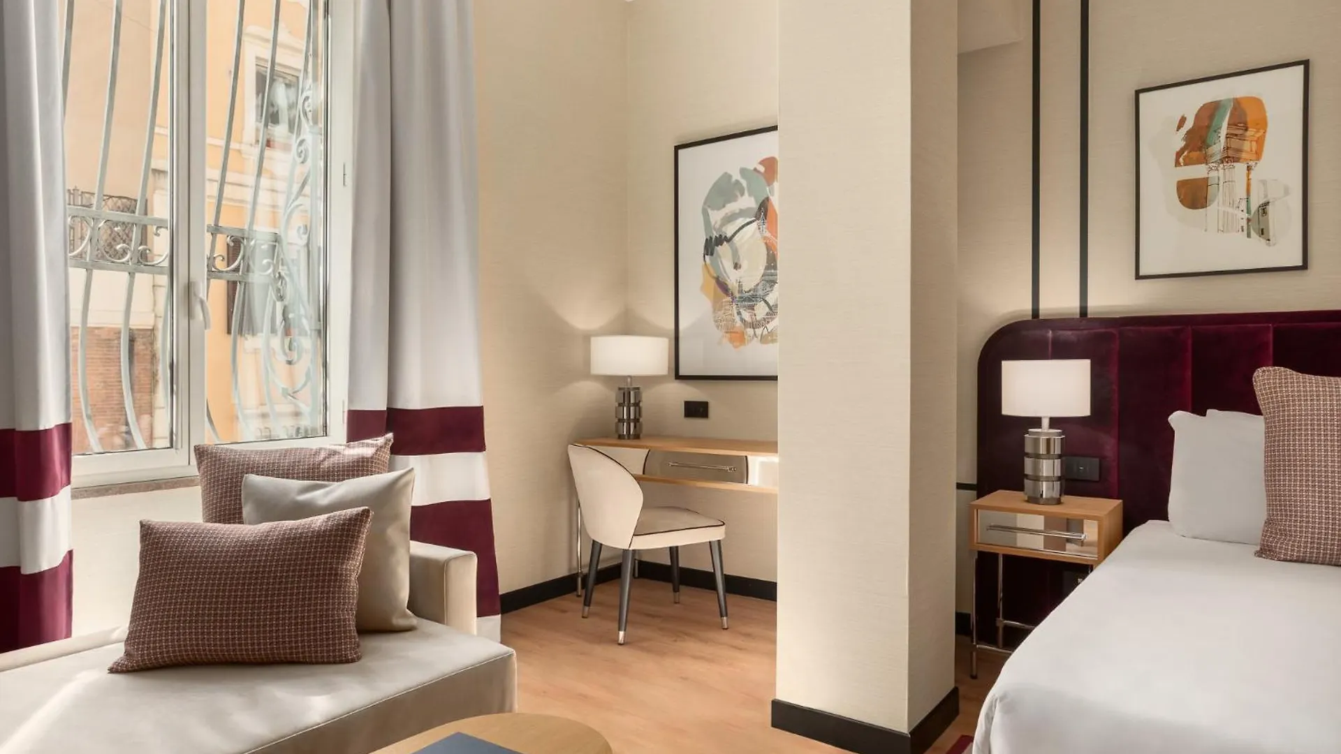**** Hotel Room Mate Collection Mia, Rome Colosseum Italy