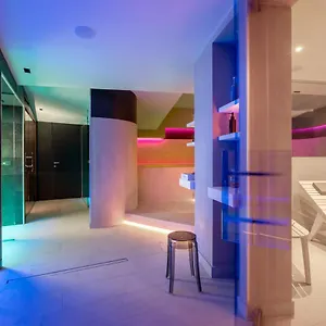 Imperiale & 4* Римини