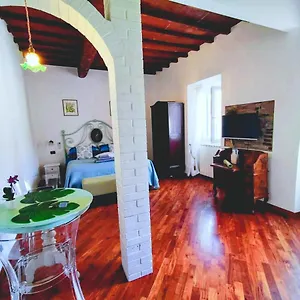 The Small Flat Florence