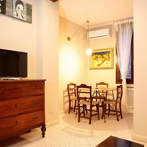  Apartamento Saint Charles Italia